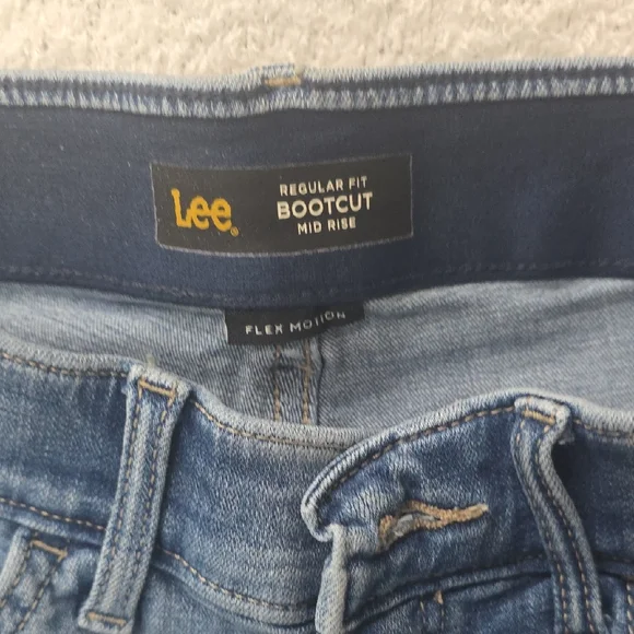 Lee Women's Light Blue Midrise Bootcut Jeans - Picture 3 of 4